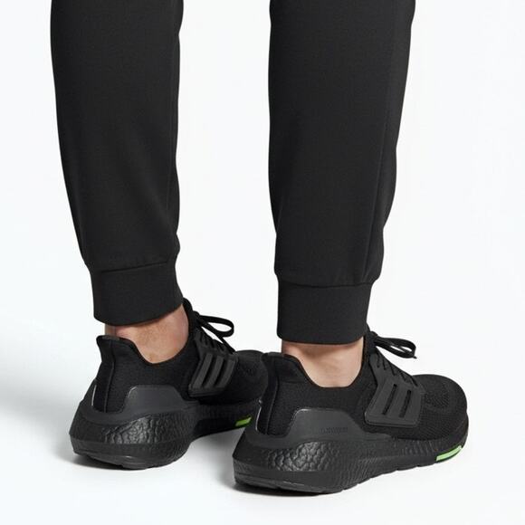 Adidas Ultraboost 22 PrimeknitRunning Shoes, US7 main image 13